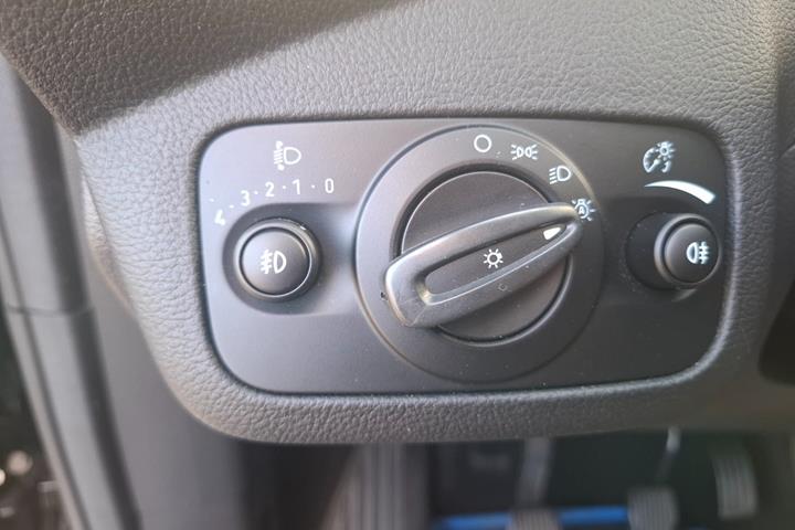 Sort Ford C-MAX fra 2016