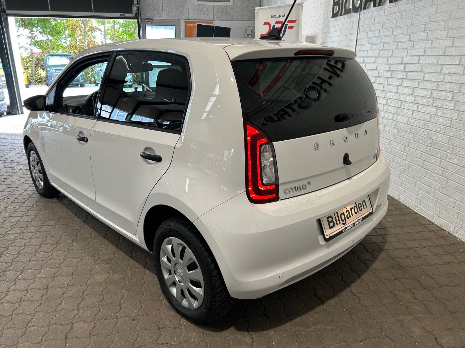 Hvid Skoda Citigo-e fra 2020