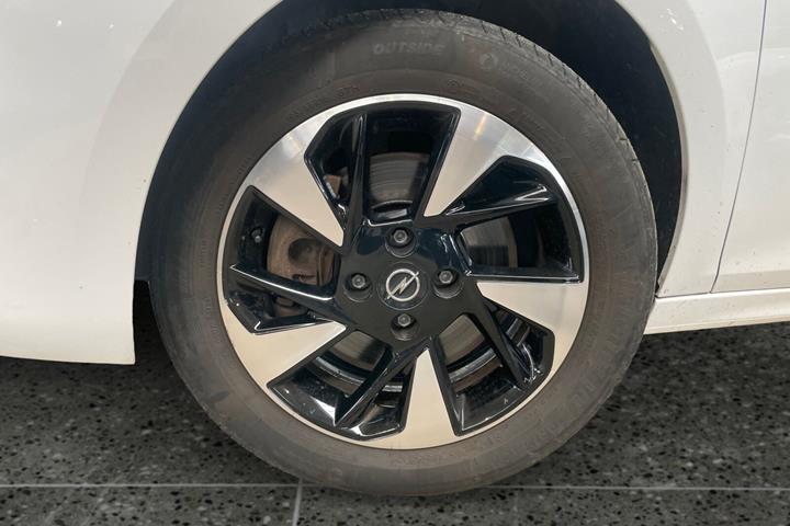 Sort Opel Corsa-e fra 2021