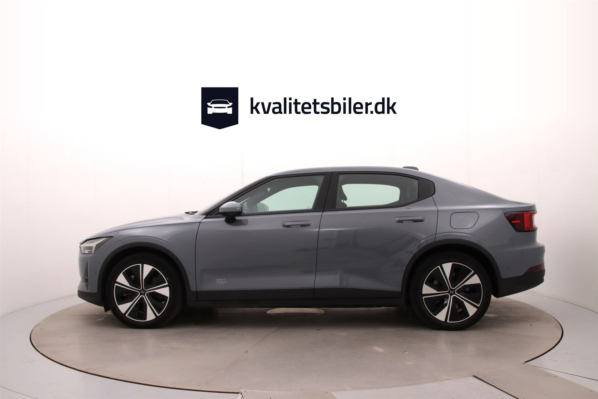 Grå Polestar 2 fra 2023