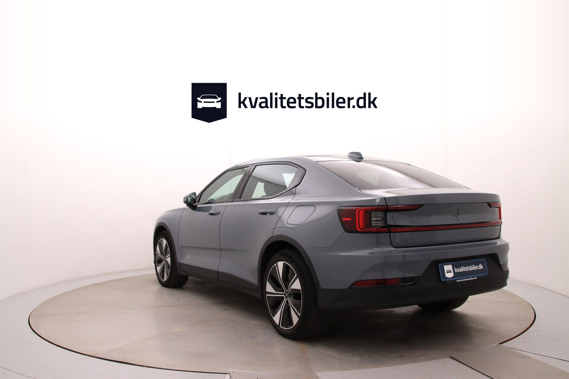 Grå Polestar 2 fra 2023