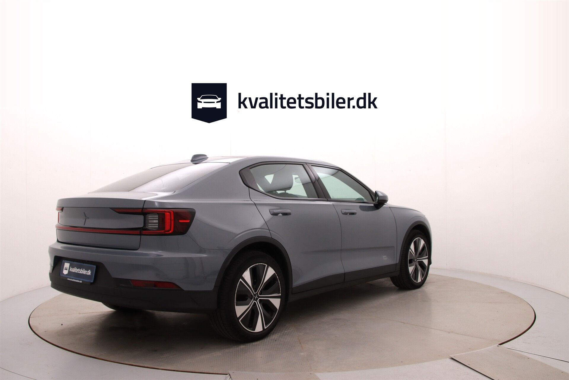 Grå Polestar 2 fra 2023
