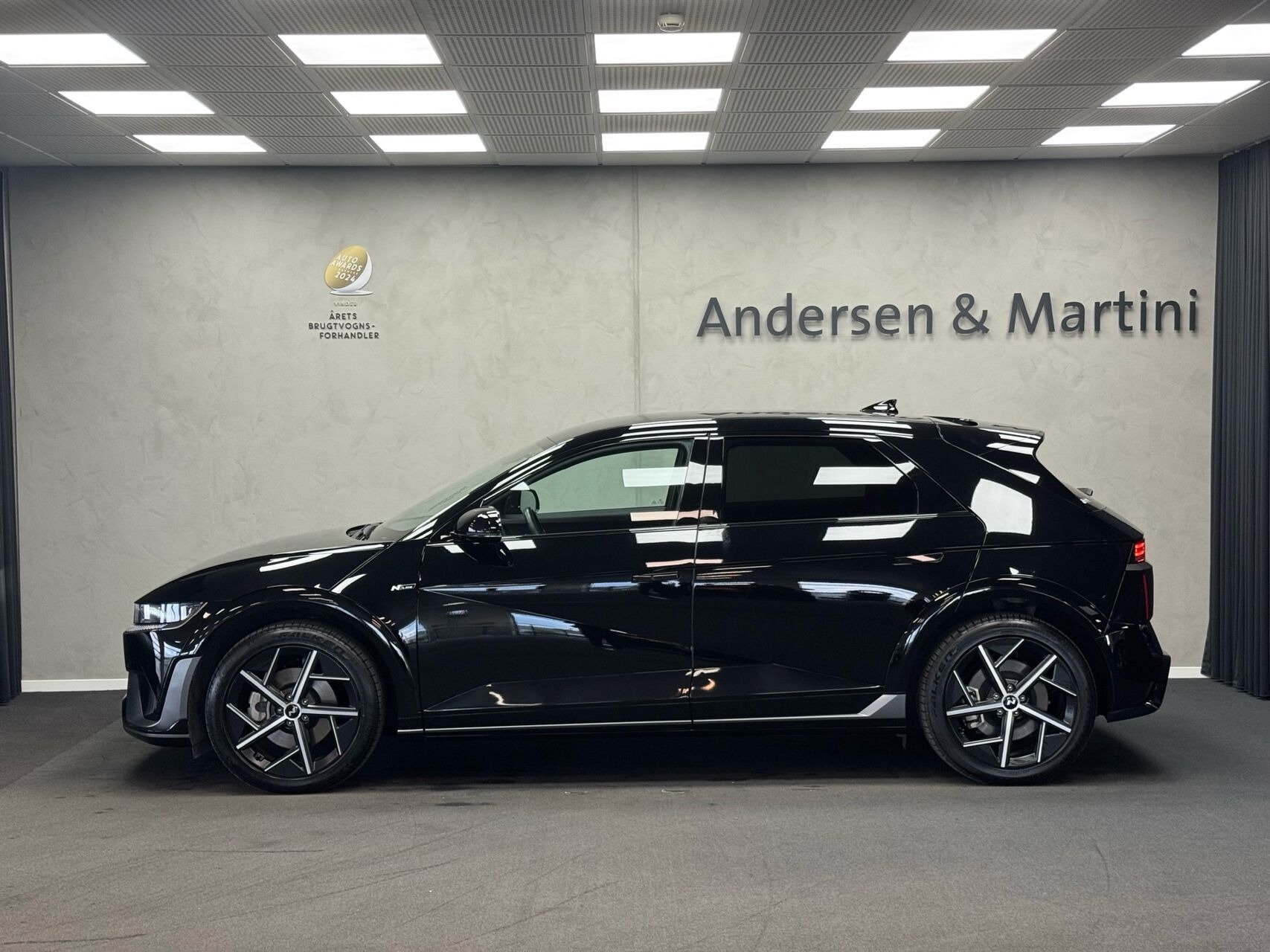 Sort Hyundai Ioniq 5 fra 2025