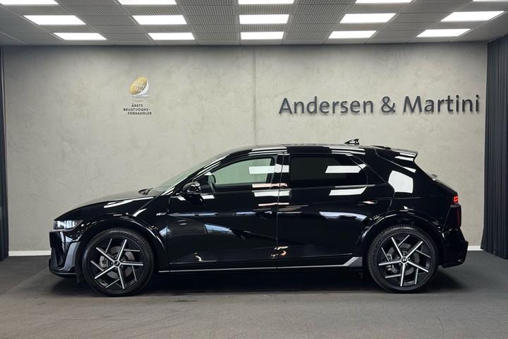 Sort Hyundai Ioniq 5 fra 2025