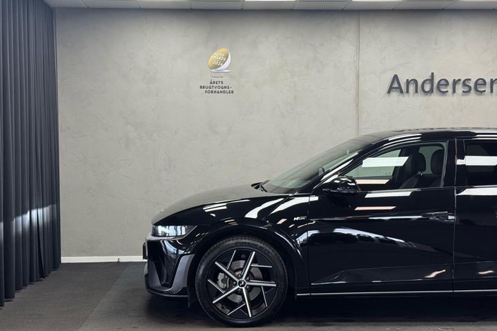 Sort Hyundai Ioniq 5 fra 2025