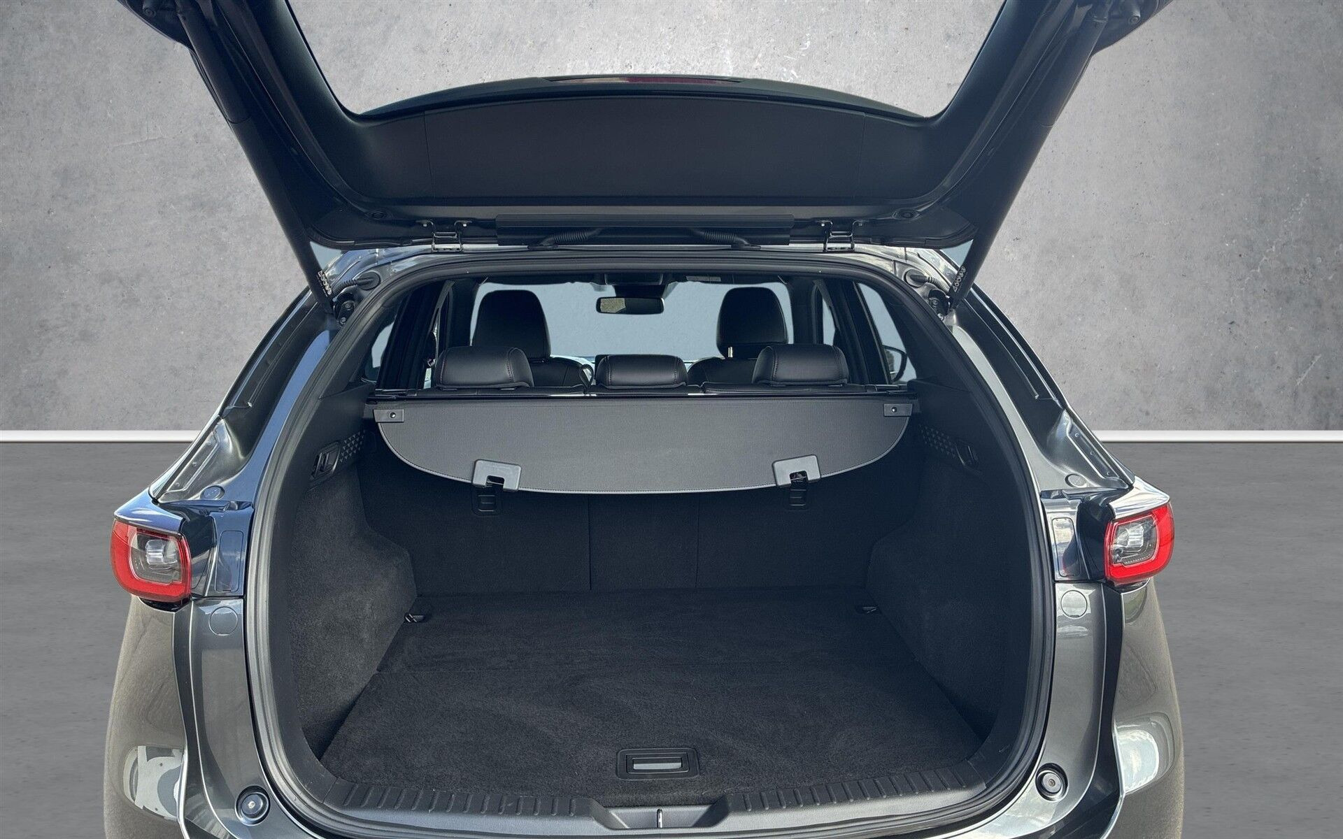Grå Mazda CX-5 fra 2022