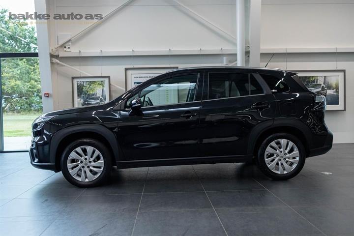 Sort Suzuki Vitara fra 2024