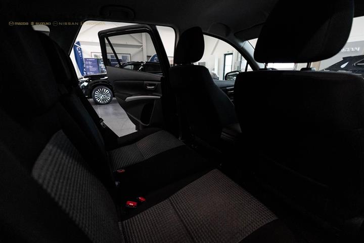 Sort Suzuki Vitara fra 2024