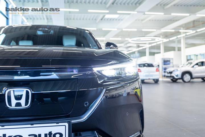 Sort Honda e:Ny1 fra 2024