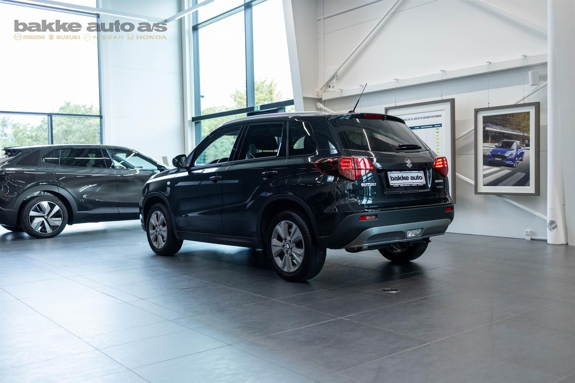 Sort Suzuki S-Cross fra 2022