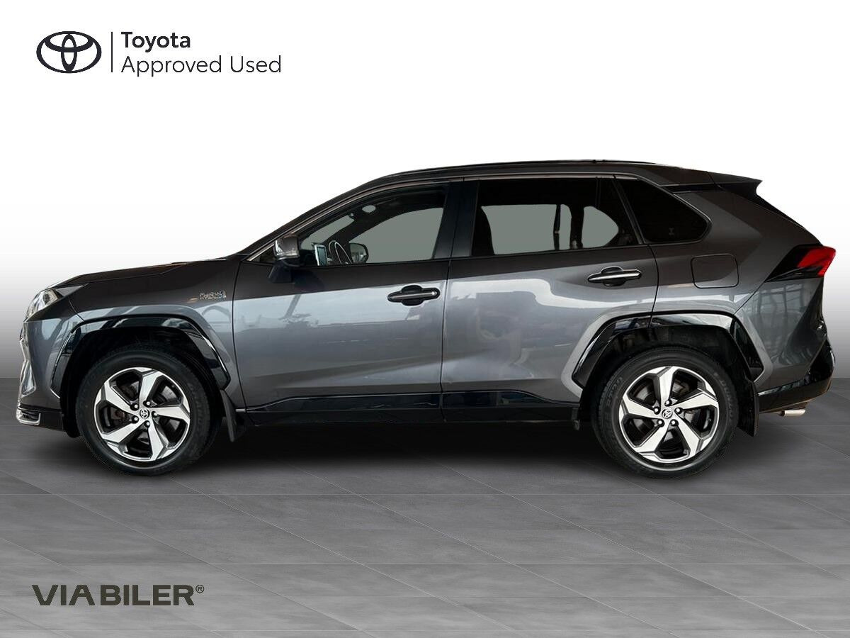 Grå Toyota RAV4 Plug-in fra 2021