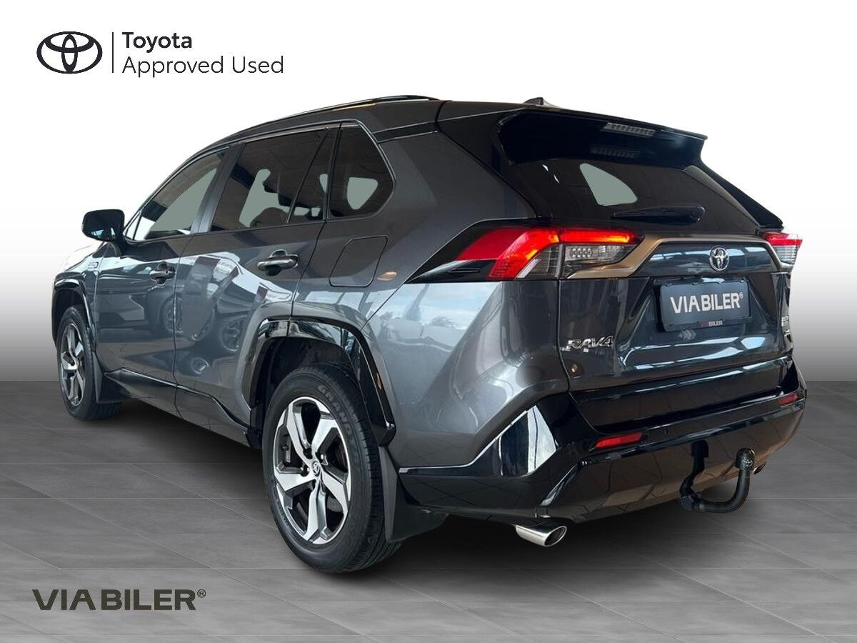 Grå Toyota RAV4 Plug-in fra 2021