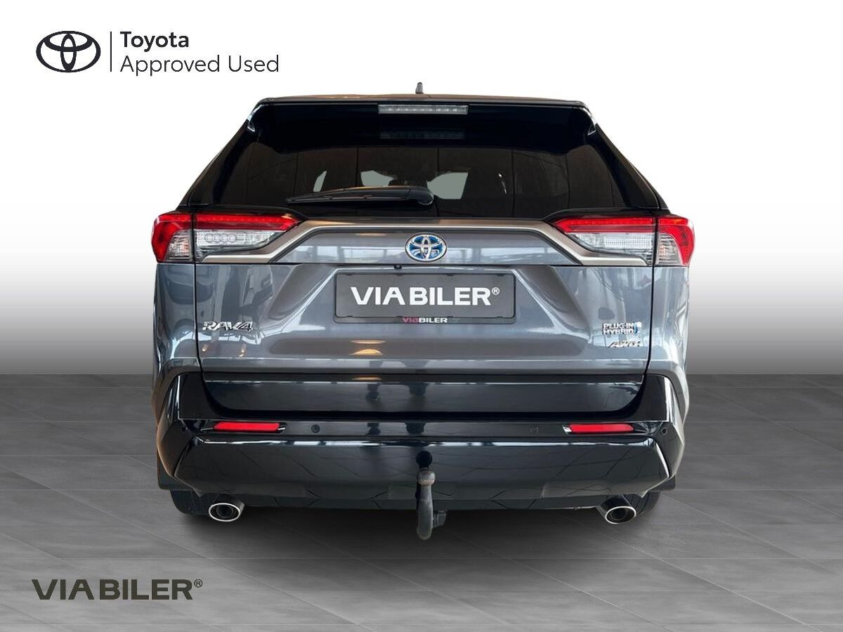 Grå Toyota RAV4 Plug-in fra 2021