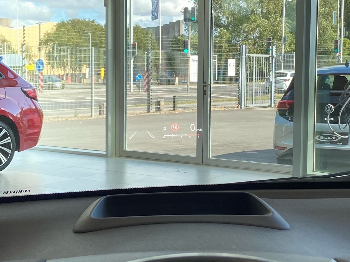 Blå Toyota Yaris fra 2021