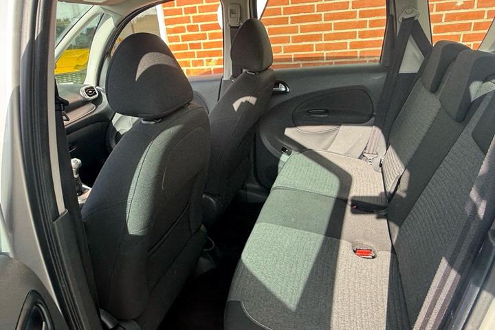 Sølv Citroën C3 Picasso fra 2017