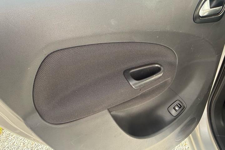 Sølv Citroën C3 Picasso fra 2017