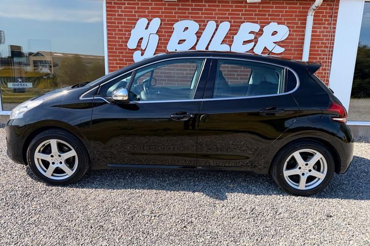 undefined Peugeot 208 fra 2016