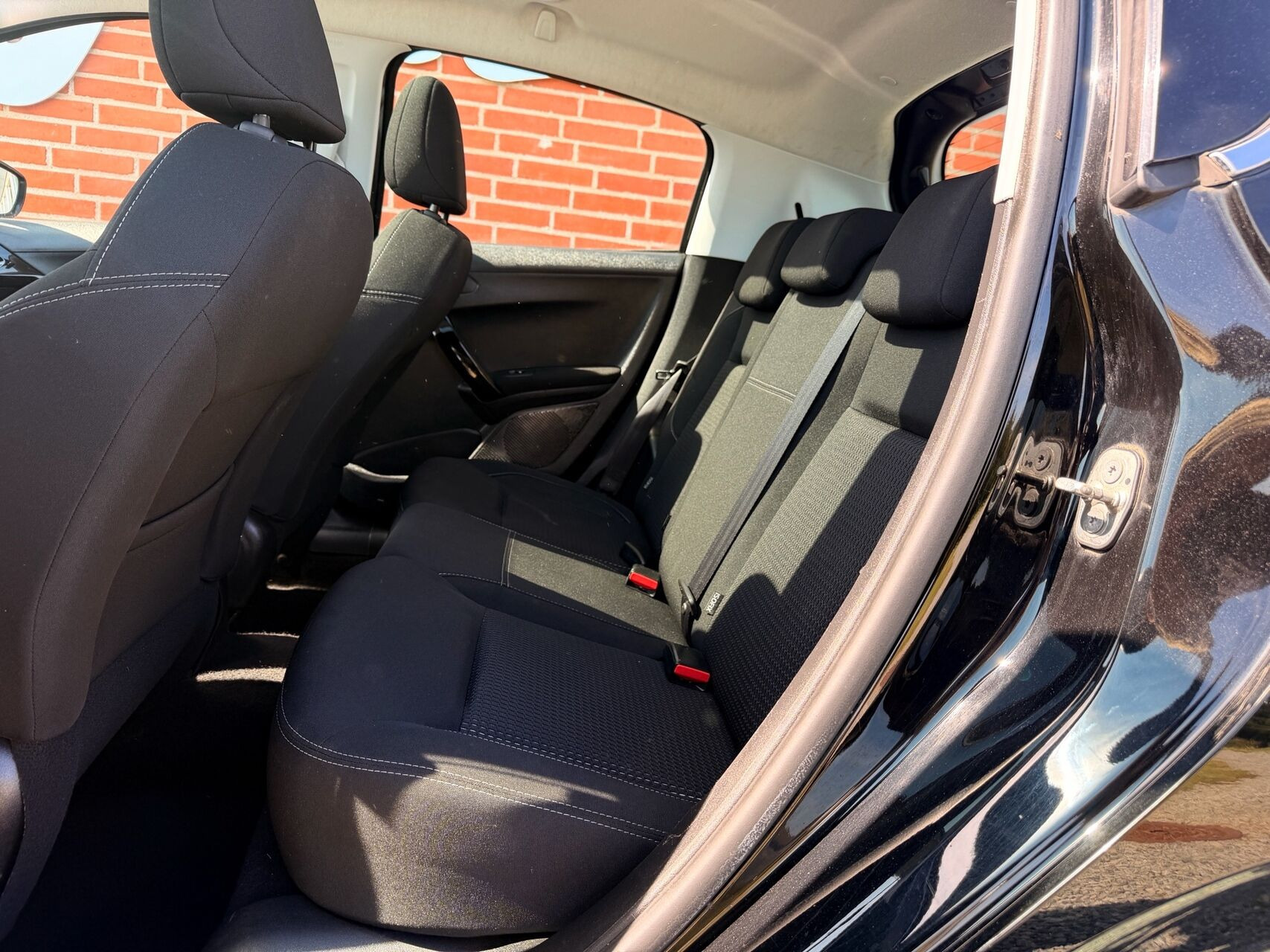 undefined Peugeot 208 fra 2016