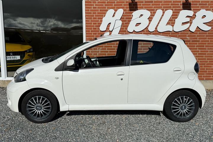 undefined Toyota Aygo fra 2012