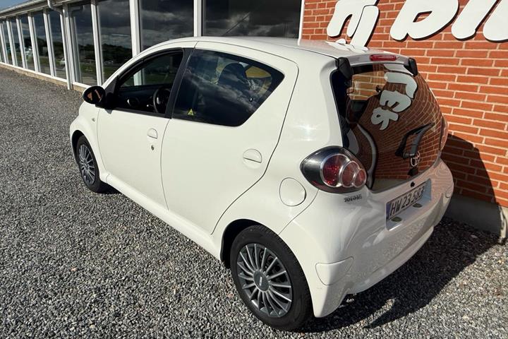 undefined Toyota Aygo fra 2012