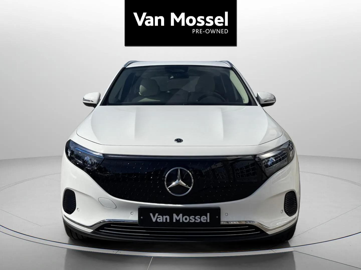 Hvid Mercedes EQA 250+ fra 2025