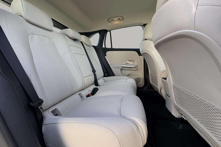 Hvid Mercedes EQA 250+ fra 2025