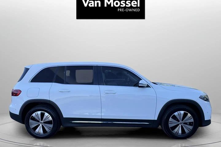 Hvid Mercedes EQB 250+ fra 2025
