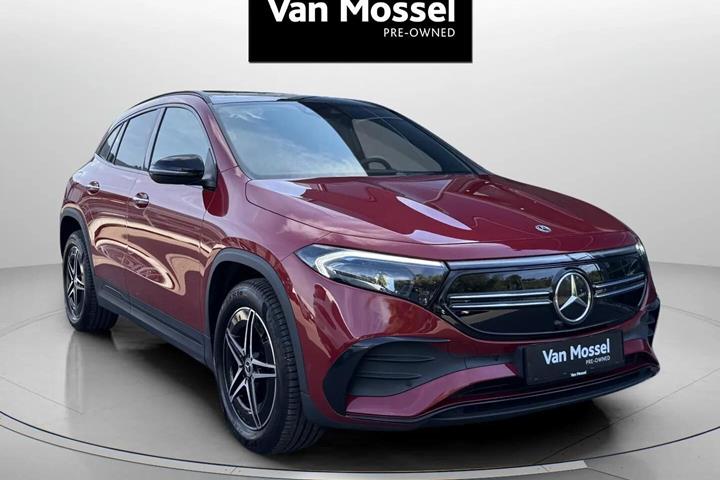 Rød Mercedes EQA 250 fra 2025