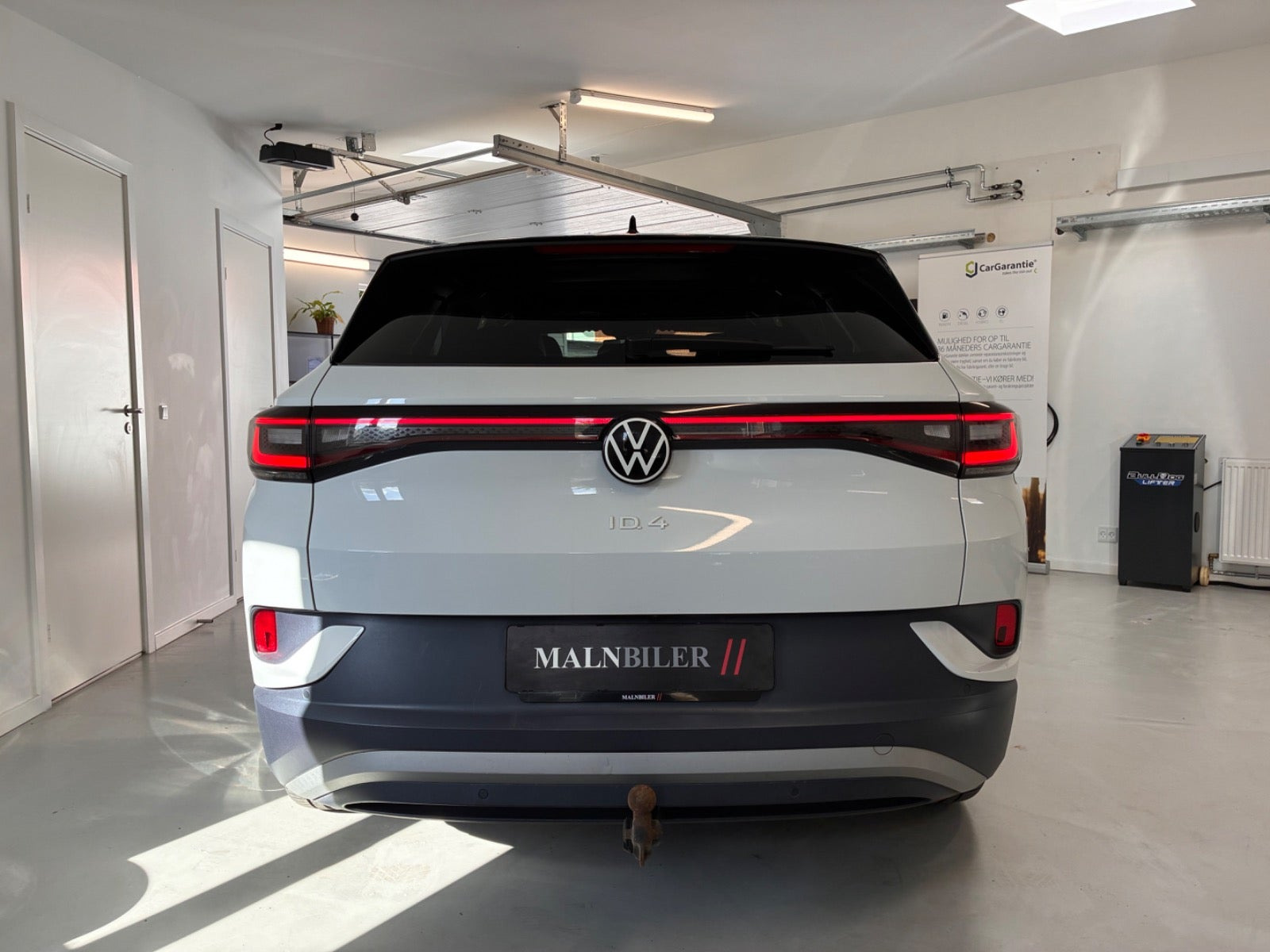 Hvid VW ID.4 fra 2021
