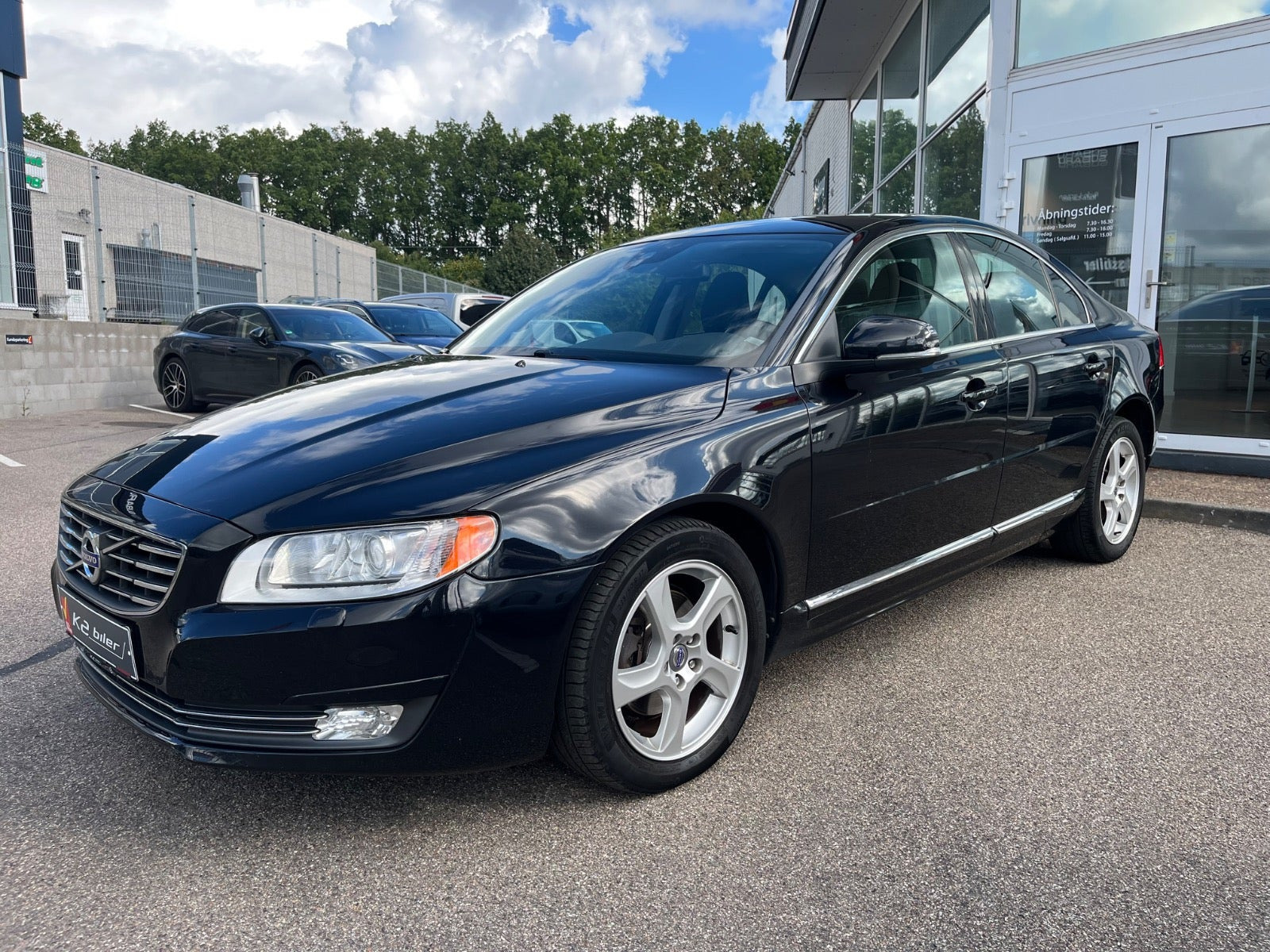 Sort Volvo S80 fra 2014