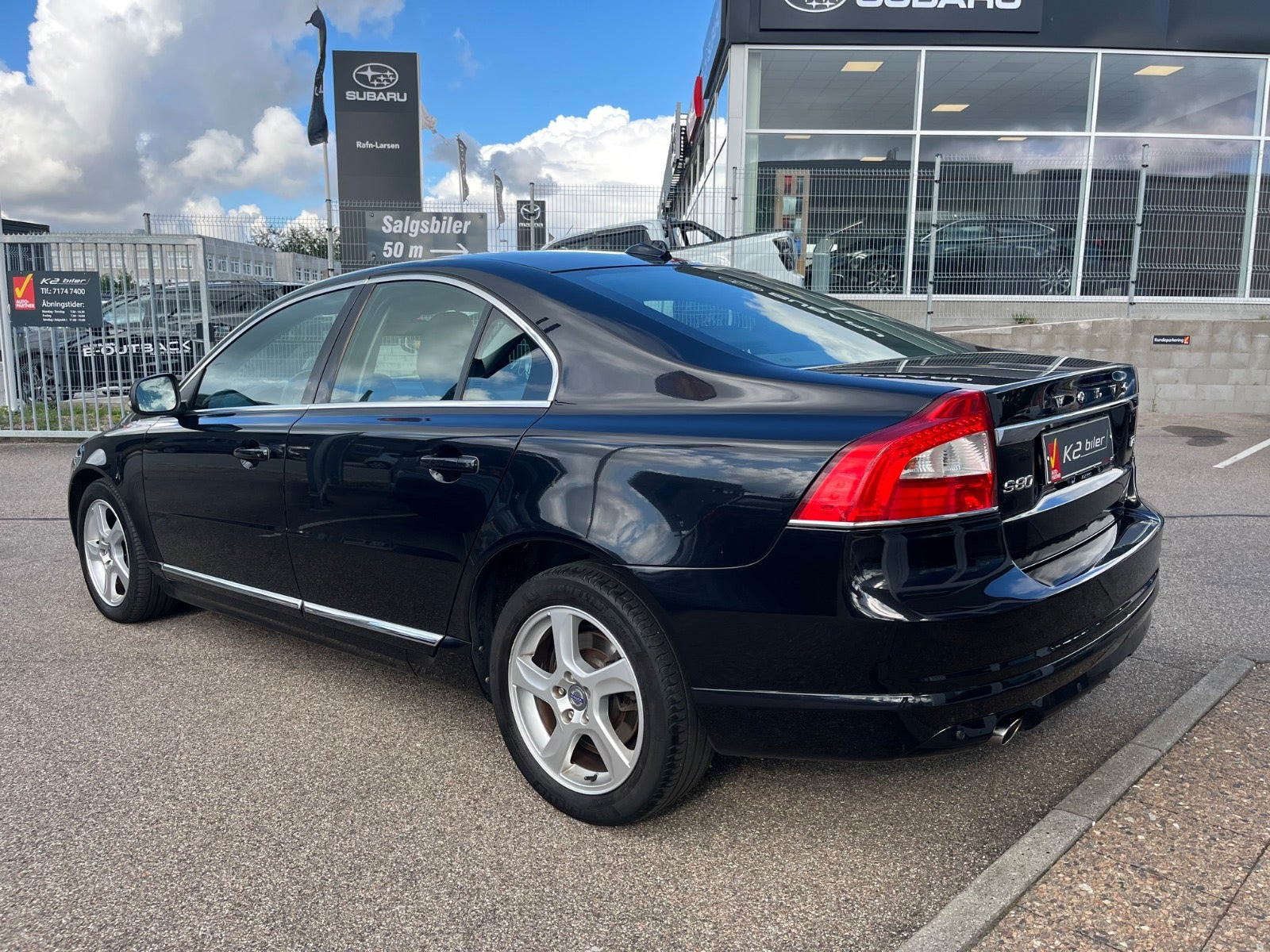 Sort Volvo S80 fra 2014