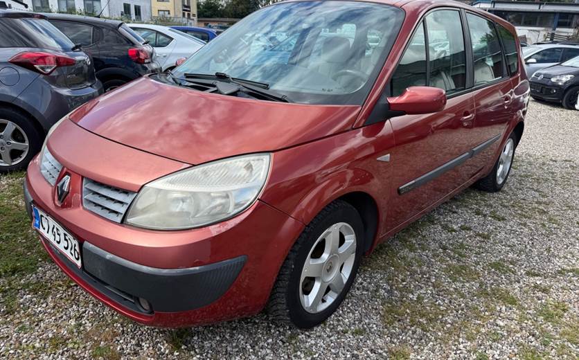 Renault Grand Scenic I 2,0 Authentique Comfort 7prs