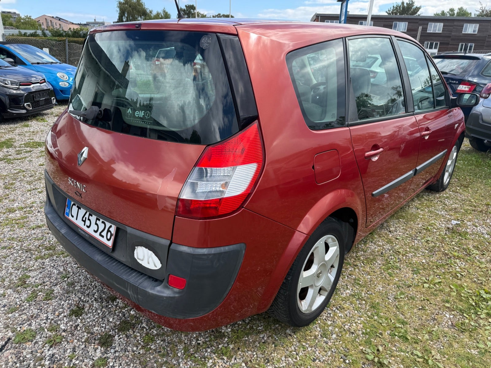 Rød Renault Grand Scenic I fra 2006