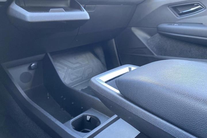 Hvid Renault Megane E-Tech fra 2023