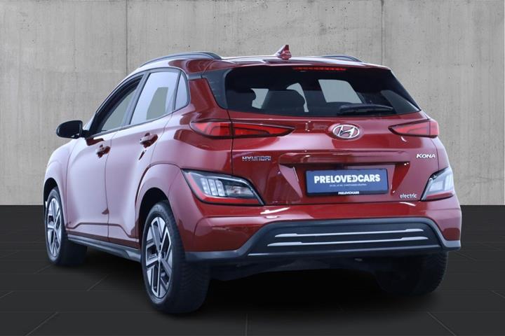 Rød Hyundai Kona fra 2022