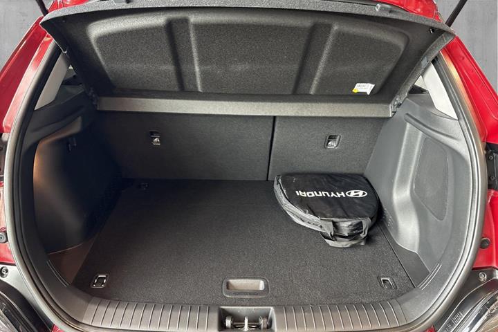 Rød Hyundai Kona fra 2022