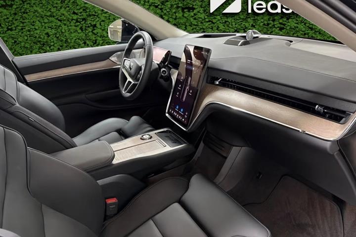 Sort Volvo EX90 fra 2025