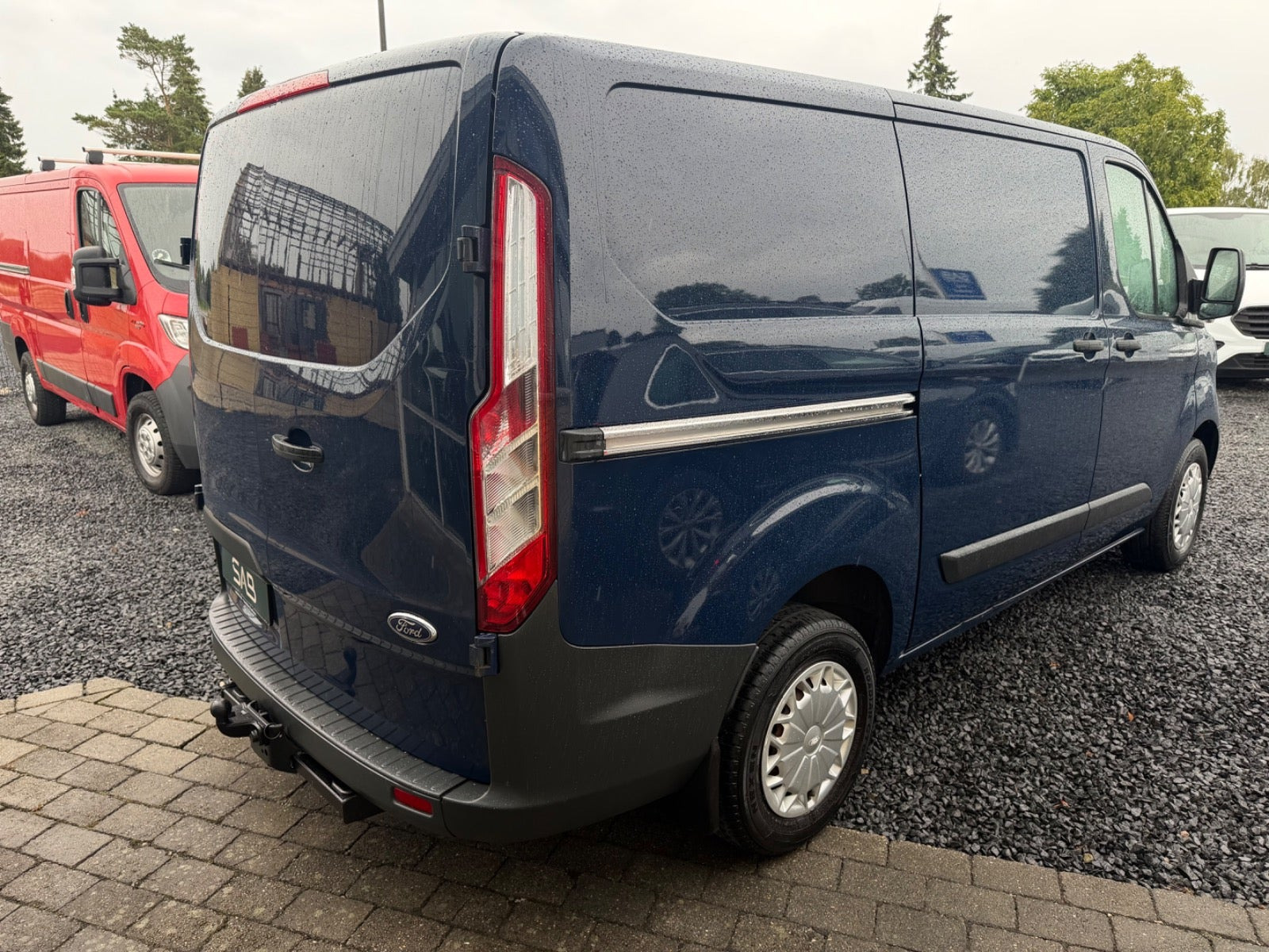 Gul Ford Transit Custom 270 L1 fra 2015