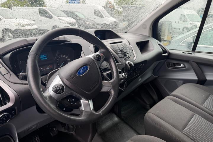 Gul Ford Transit Custom 270 L1 fra 2015