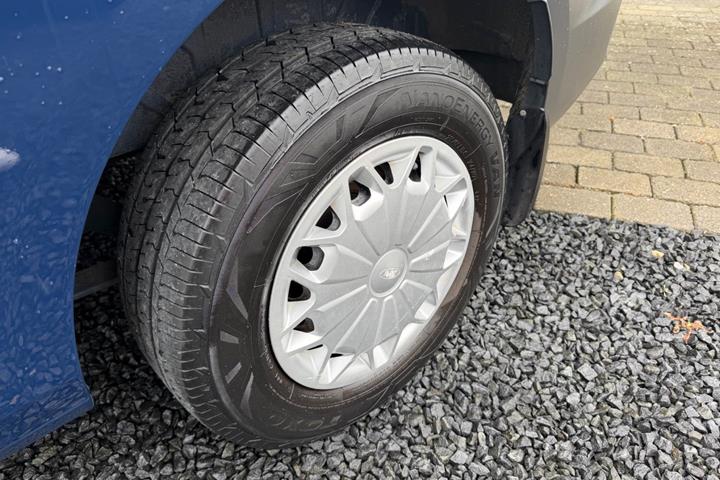Gul Ford Transit Custom 270 L1 fra 2015