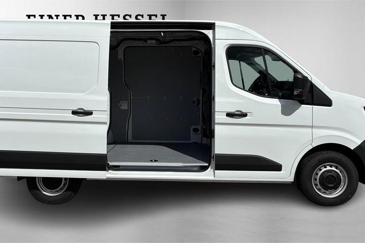 Hvid Renault Master V T33 fra 2025