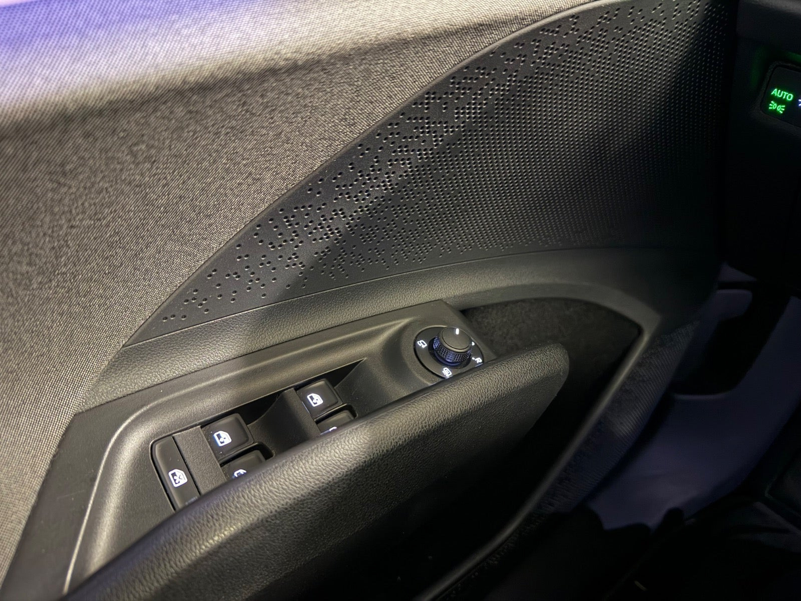 Sort Skoda Enyaq fra 2022