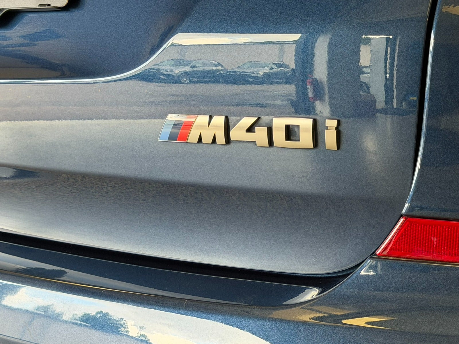 Blå BMW X3 fra 2018