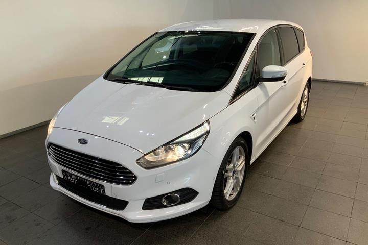 Hvid Ford S-MAX fra 2018 set udefra