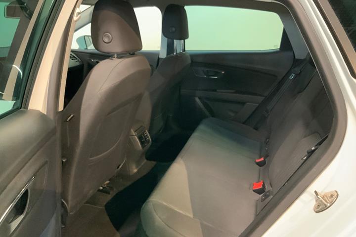 Hvid Seat Leon fra 2015