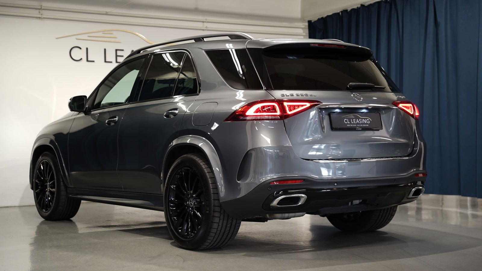 Grå Mercedes GLE350 de fra 2022