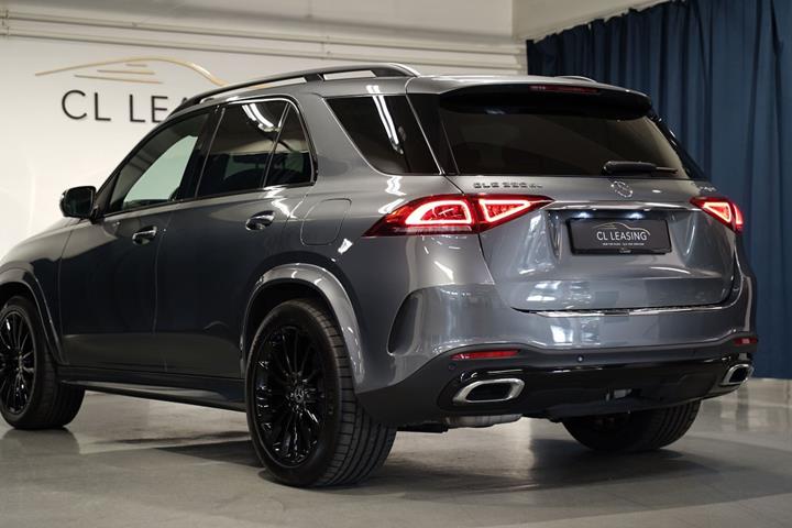 Grå Mercedes GLE350 de fra 2022