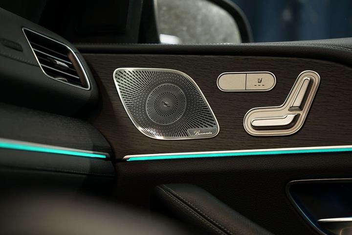 Grå Mercedes GLE350 de fra 2022