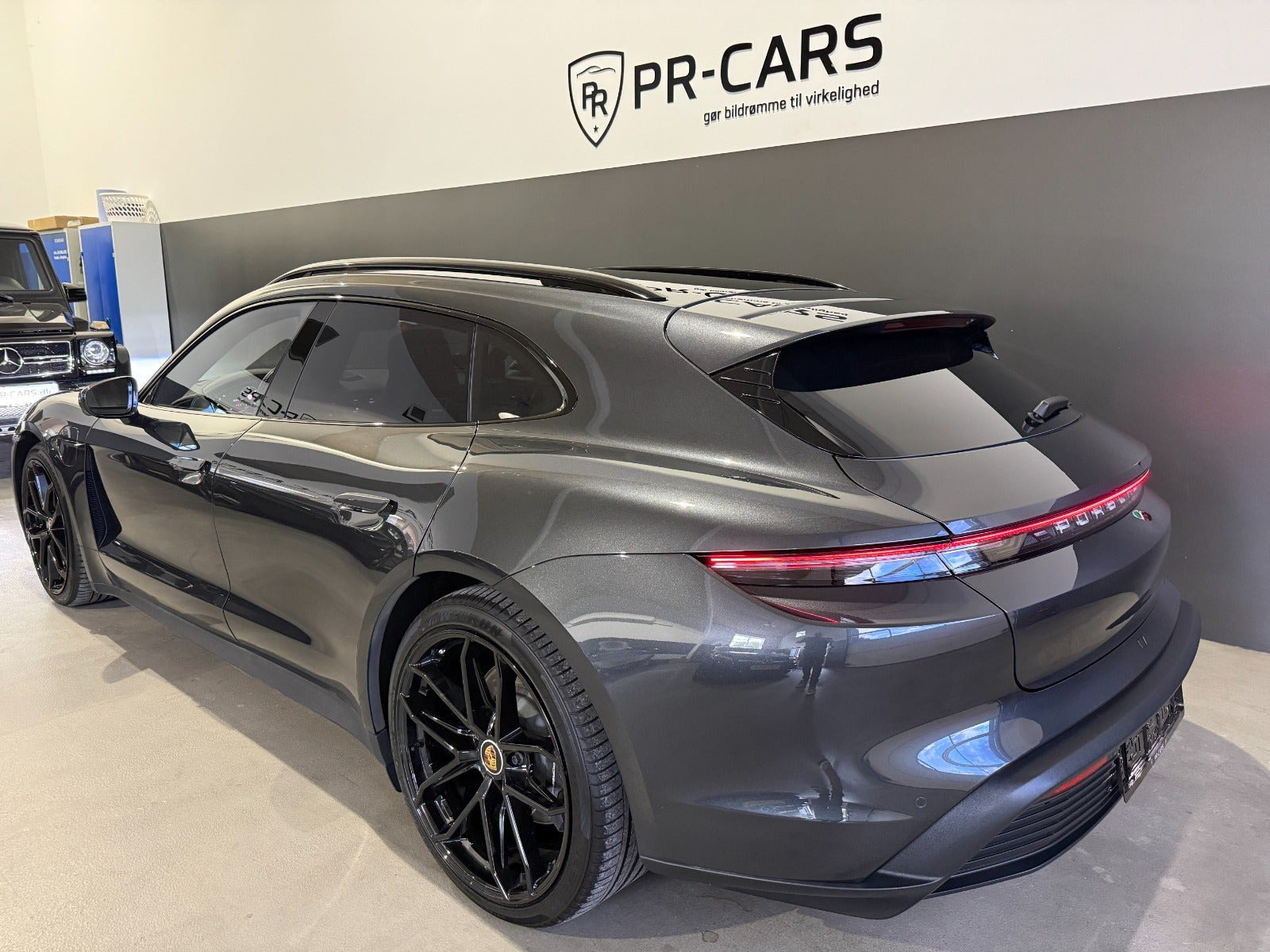undefined Porsche Taycan fra 2023
