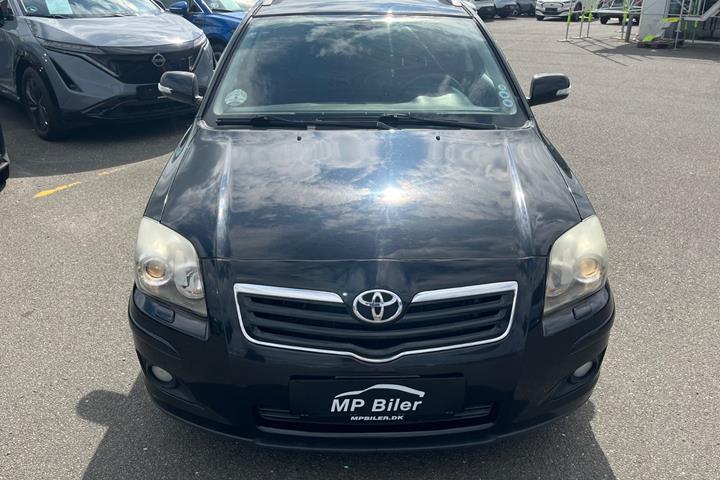 Sort Toyota Avensis fra 2007